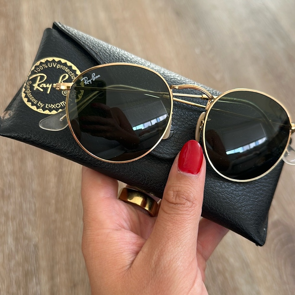 Ray Bans Round Black Sunglasses